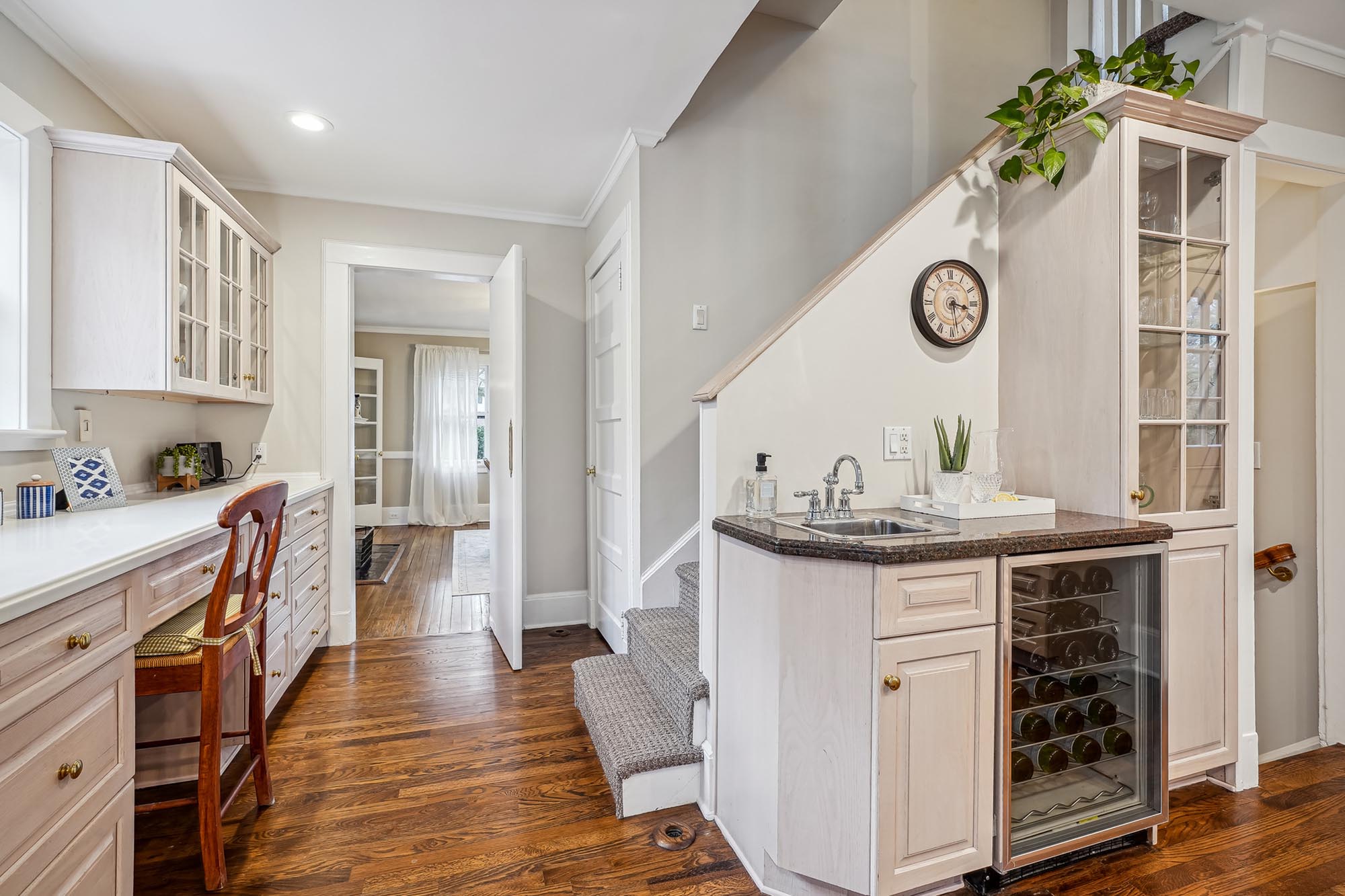 16 West Road, Short Hills Kitchen wine fridge and command central