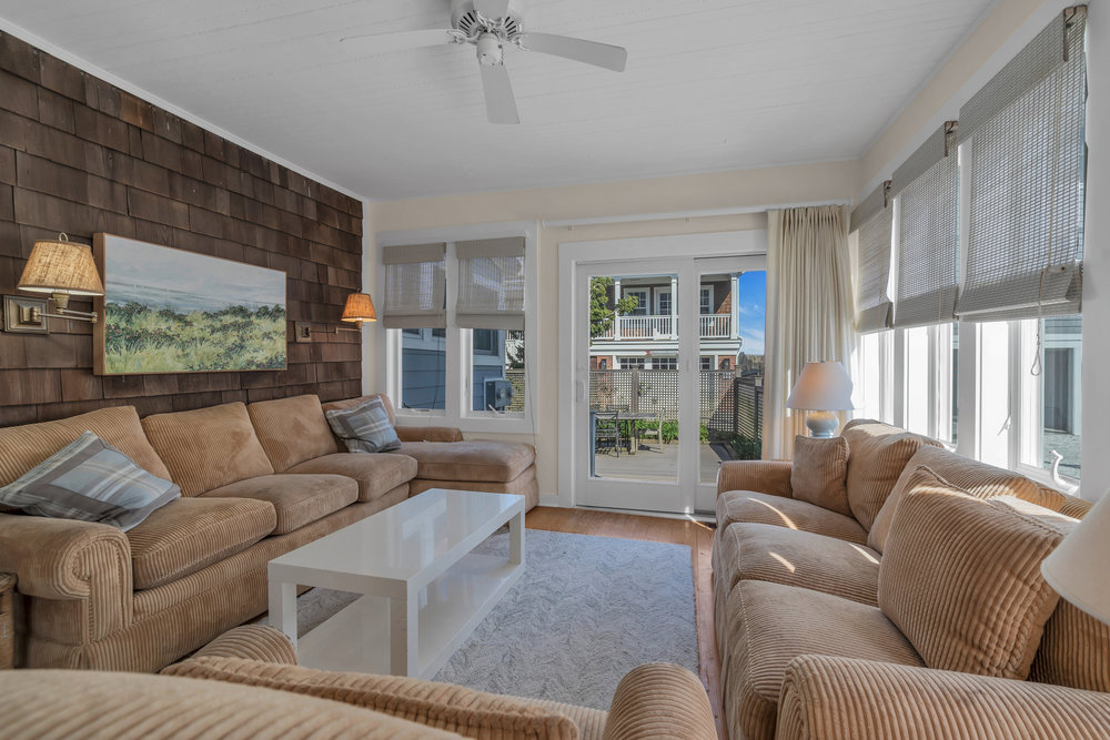 521 East Avenue, Bay Head NJ - Family Room with Painting