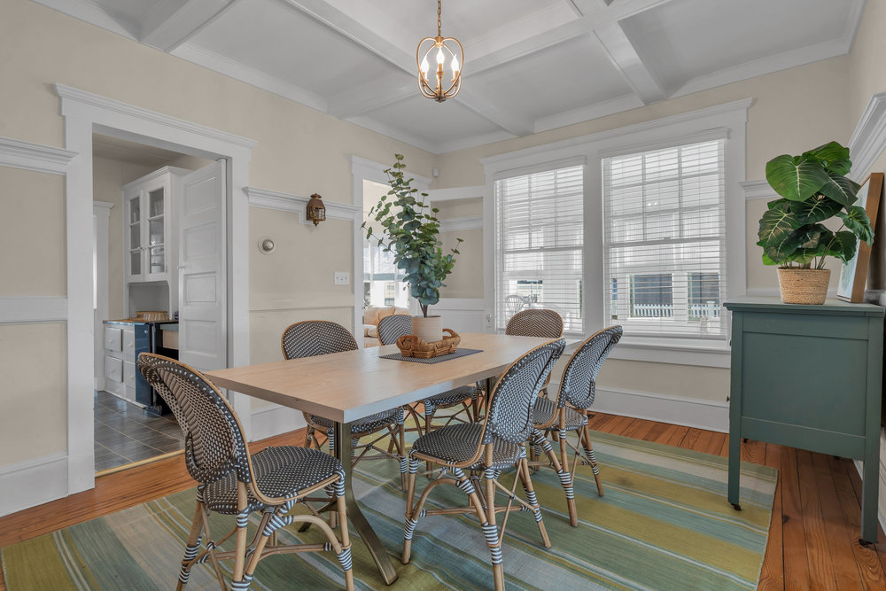 521 East Avenue, Bay Head NJ - Dining Room to Kitchen and Family Room