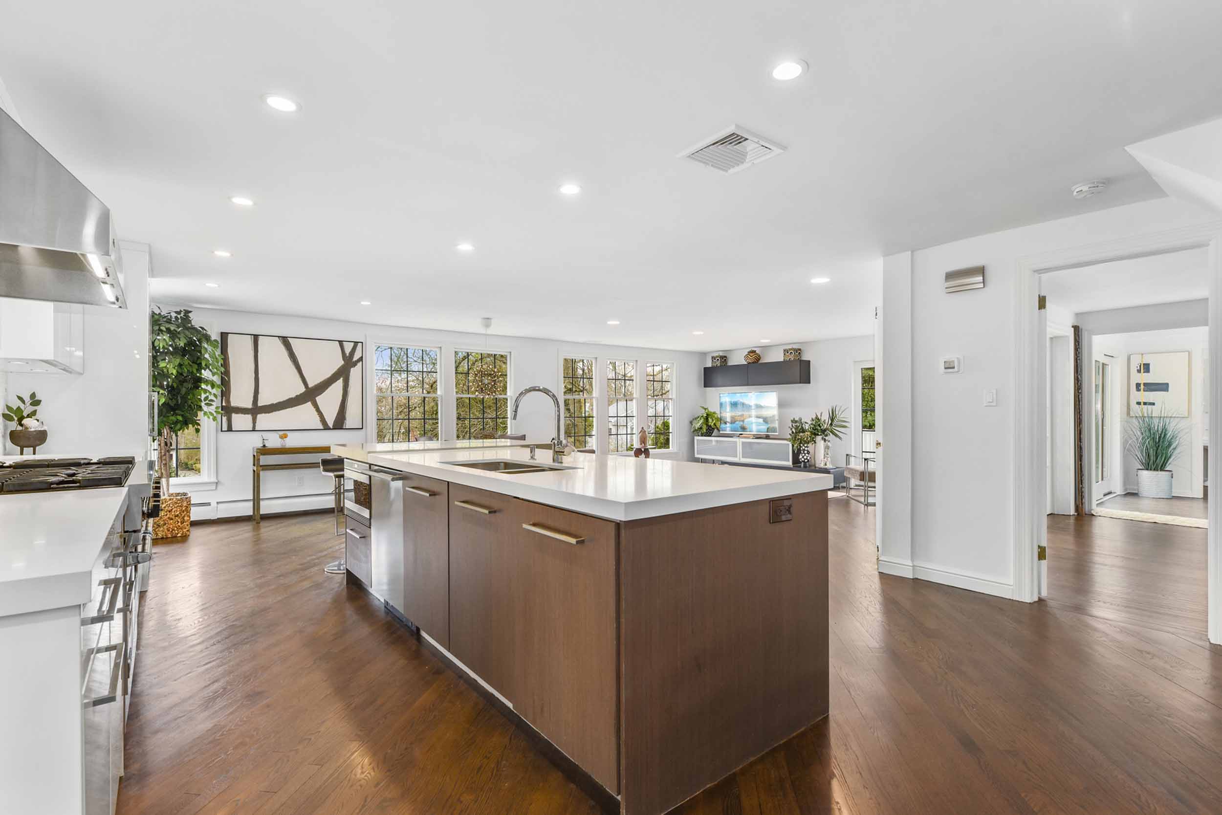 20 Ridge Terrace, Short Hills kitchen counter