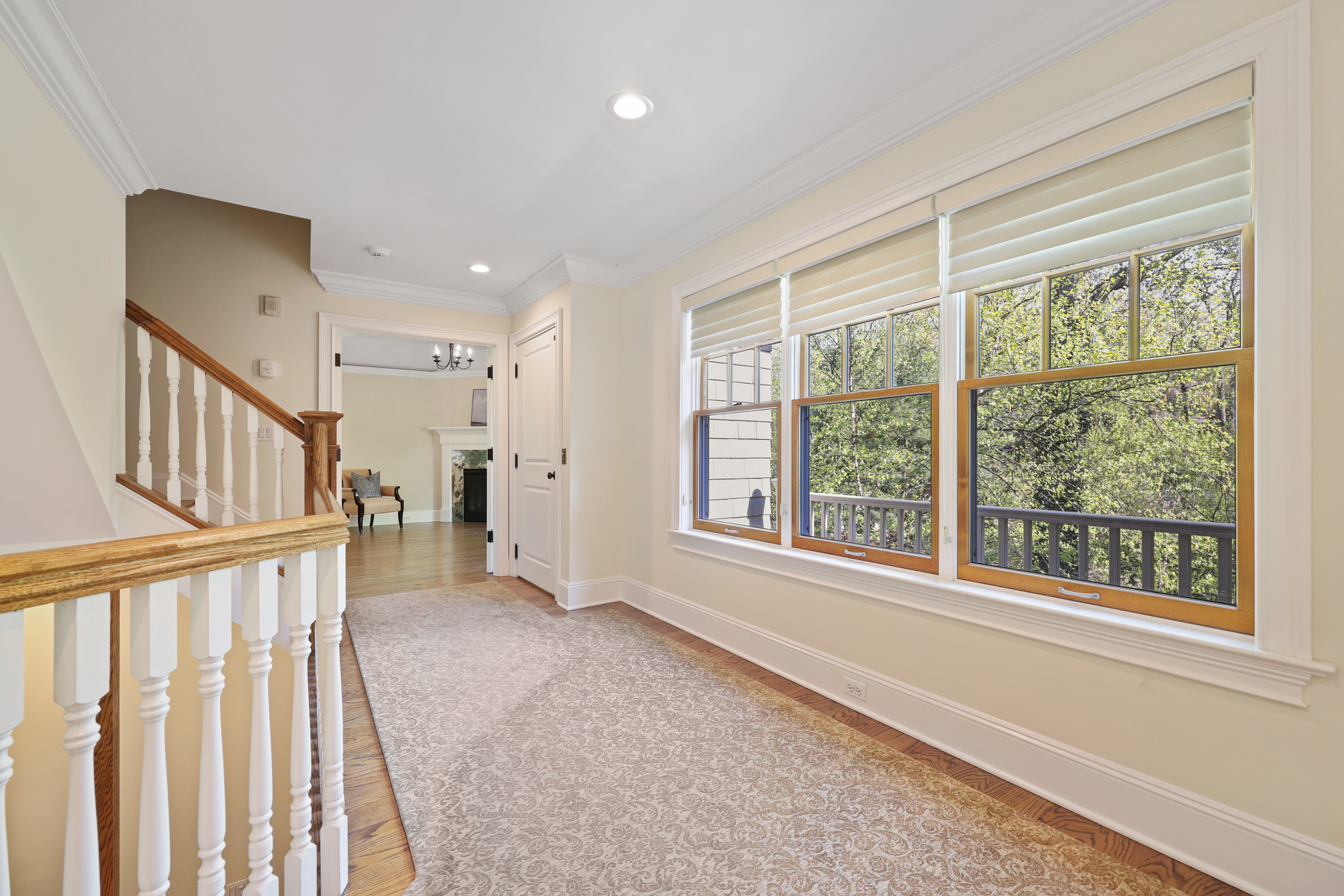 26 Glendale Rd, Summit NJ Upstairs Hallway