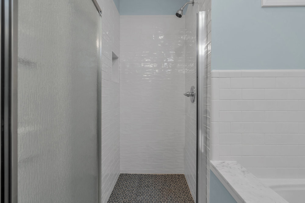 521 East Avenue, Bay Head NJ - Primary Bath Shower