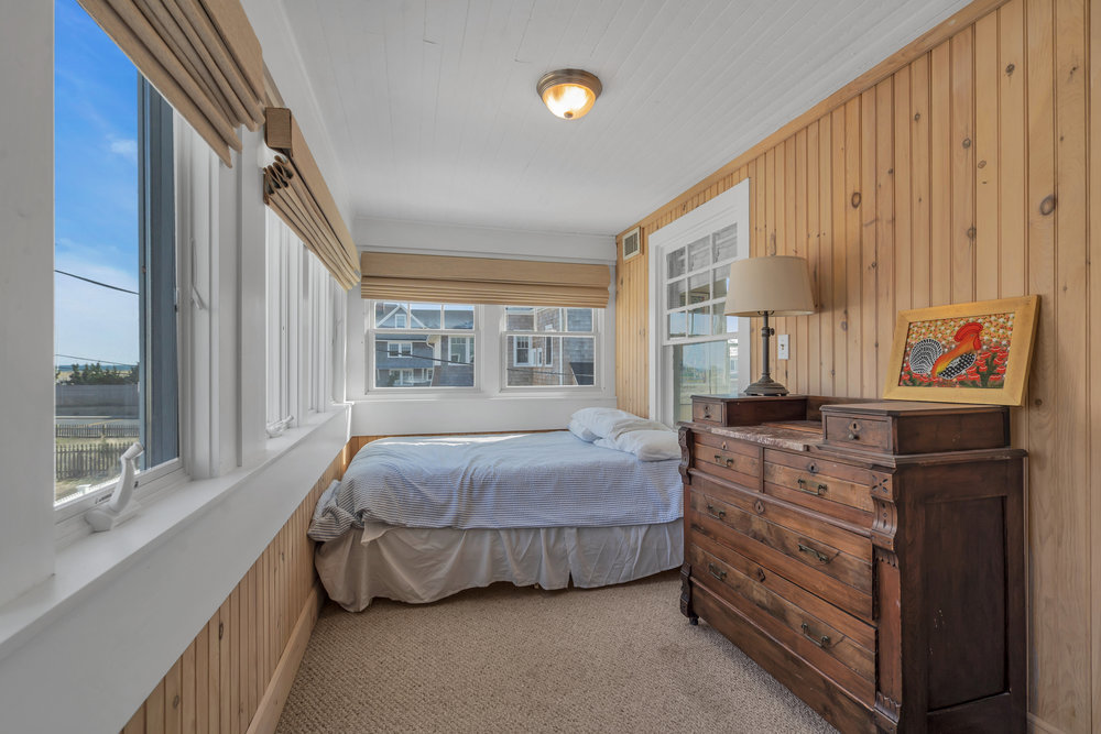 521 East Avenue, Bay Head NJ - 2nd Floor Bedroom Queen Porch Room