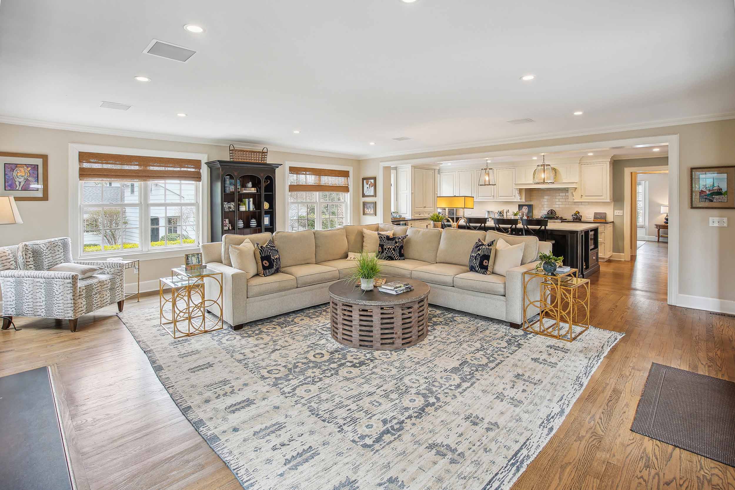 86 Knollwood Rd, Short Hills Family room from kitchen