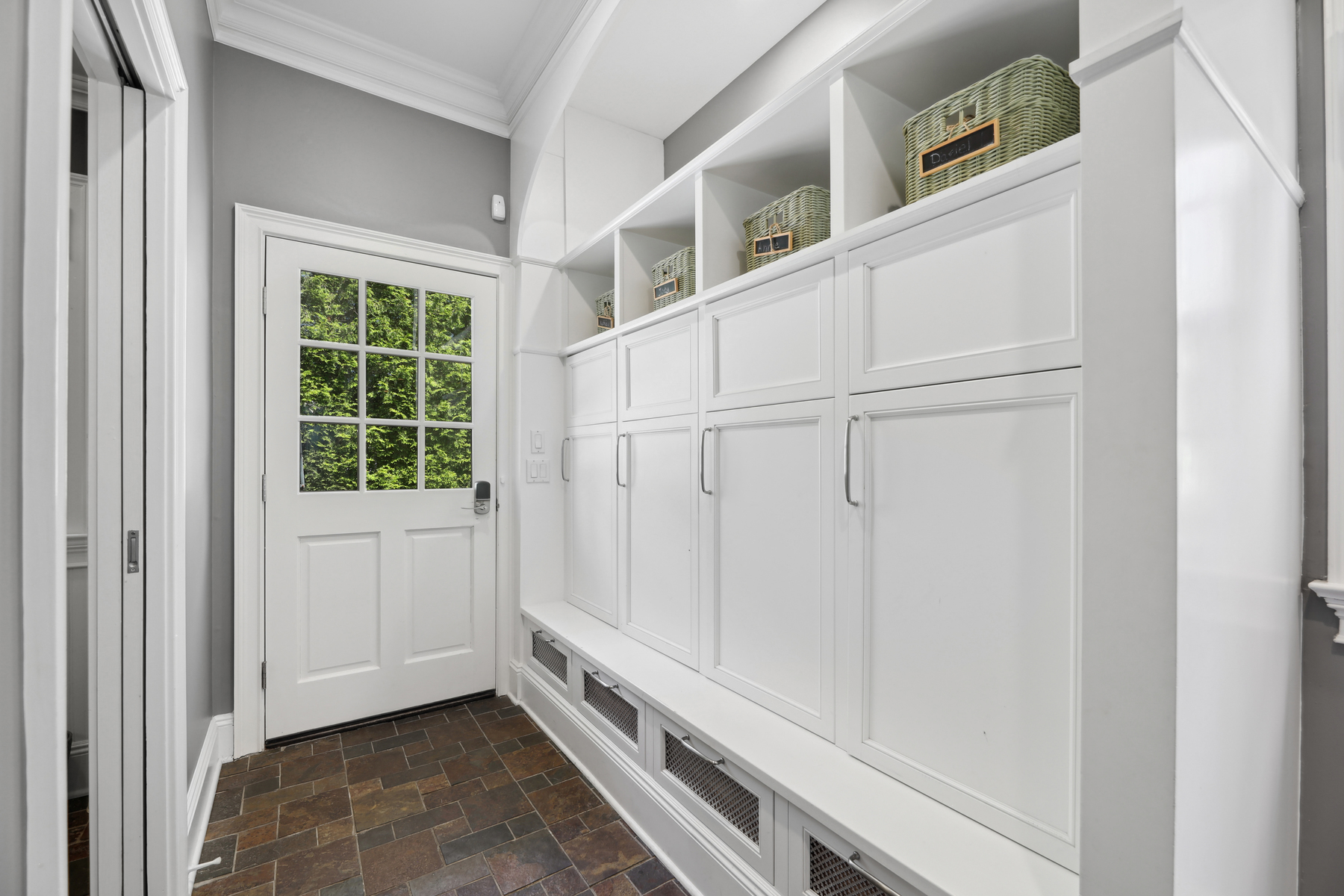 200 Highland Ave, Short Hills NJ - Mudroom