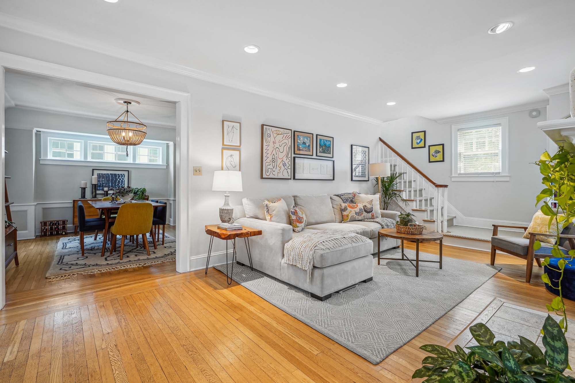 92 Oakview Ave Maplewood - livingroom to diningroom