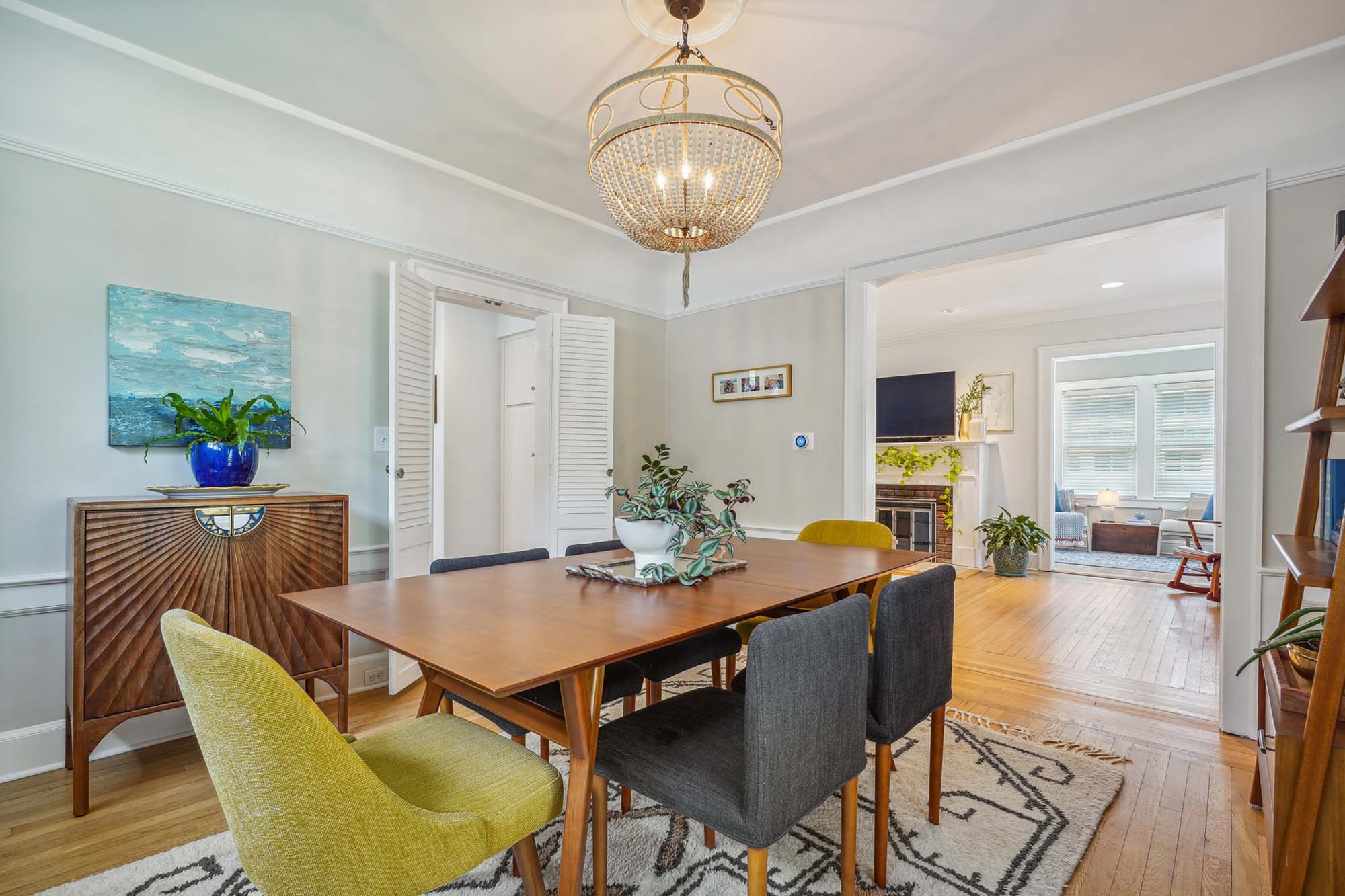 92 Oakview Ave Maplewood - diningroom