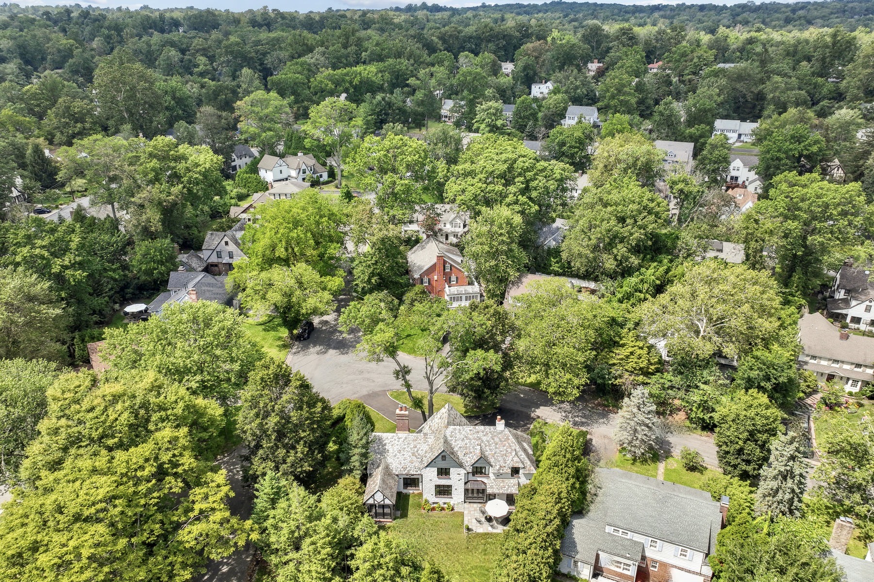 20 Midhurst Road, Short Hill Drone Neighborhood