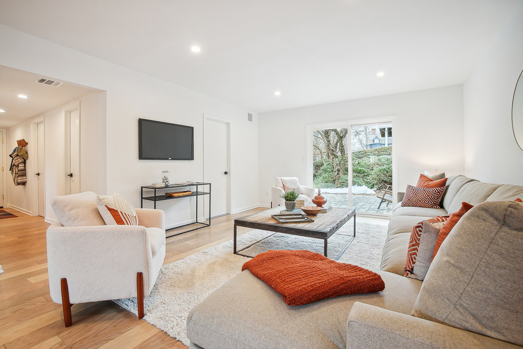 75 Ralston, So Orange - Family room to patio