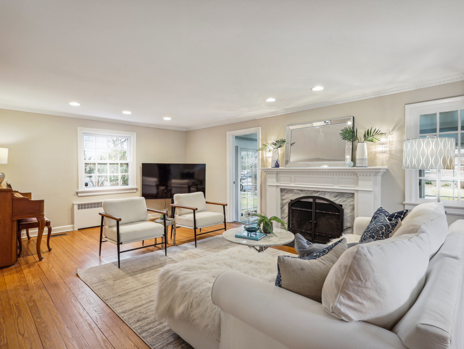 20 Oak Hill Road, Short Hills - Living Room from Foyer