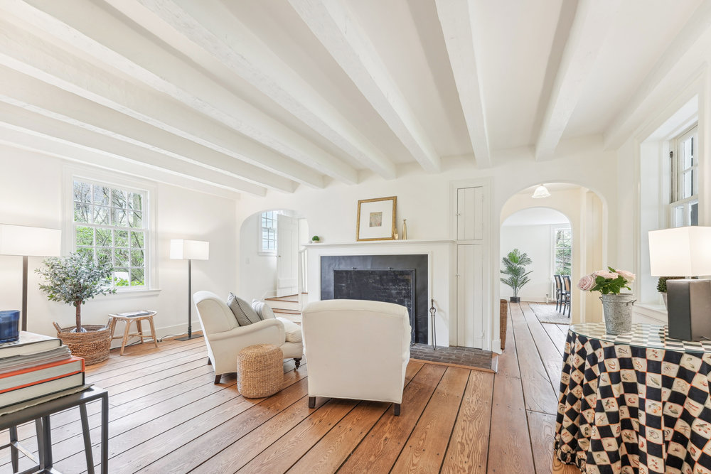 12 Coniston Road, Short Hills - Living room