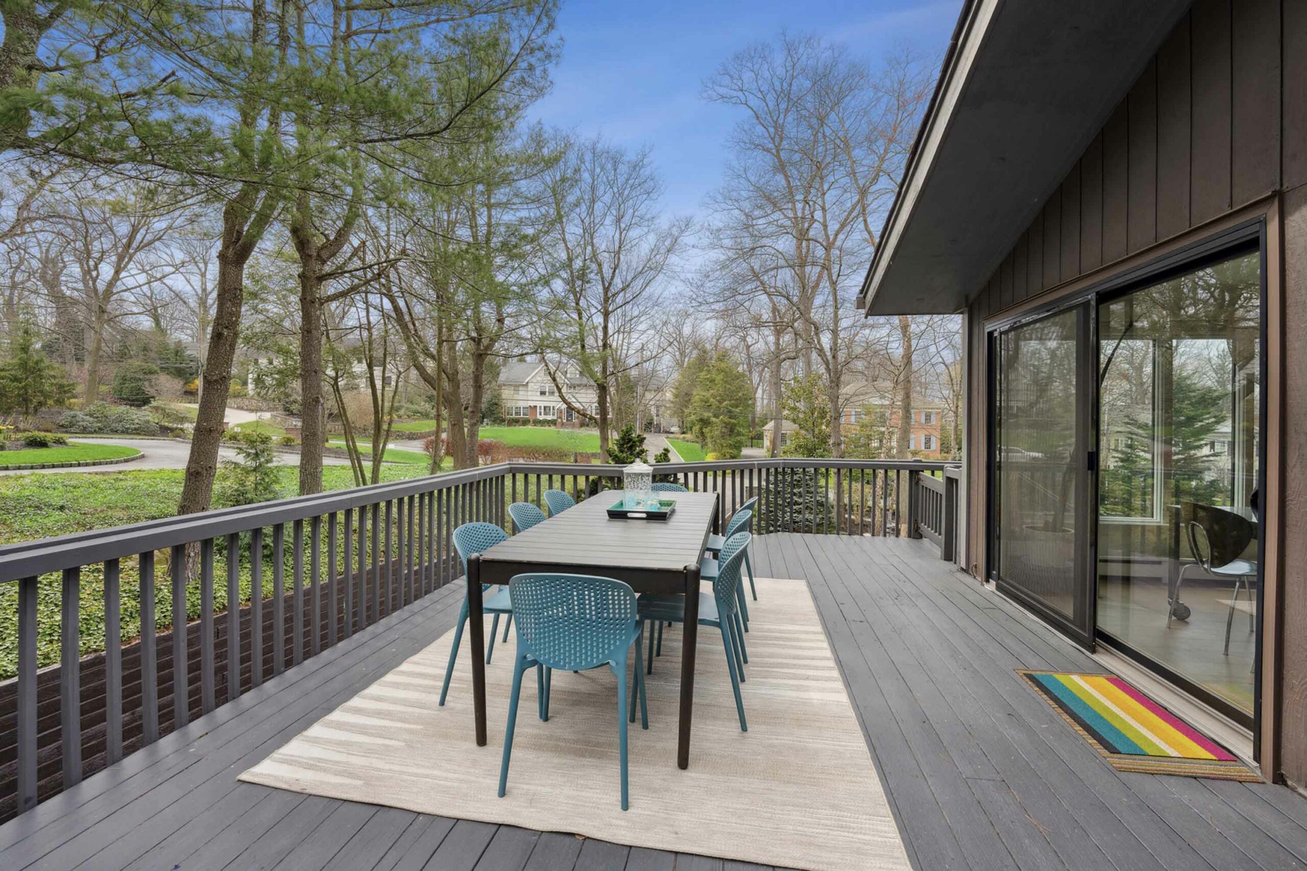 10 Beacon Road, Short Hills - Deck dining