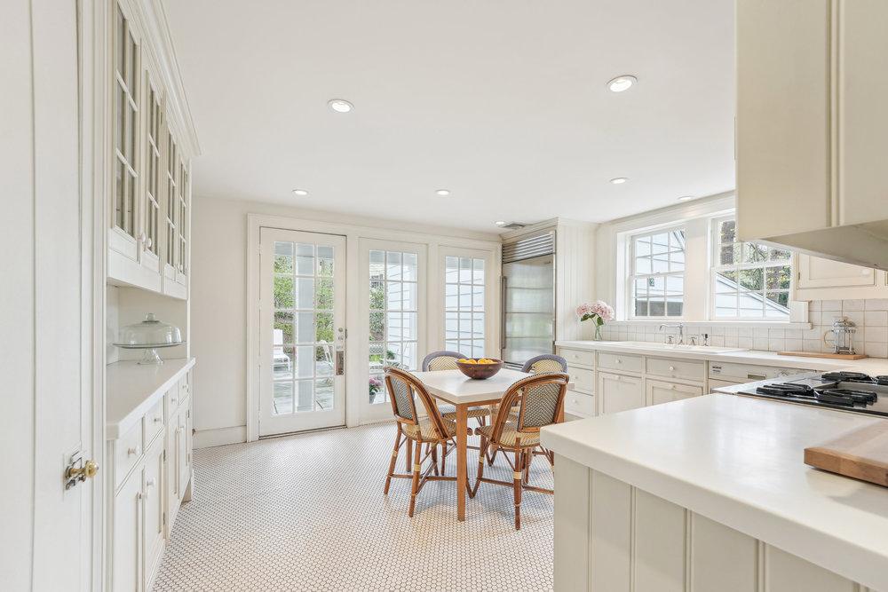 12 Coniston Road, Short Hills - Kitchen to patio