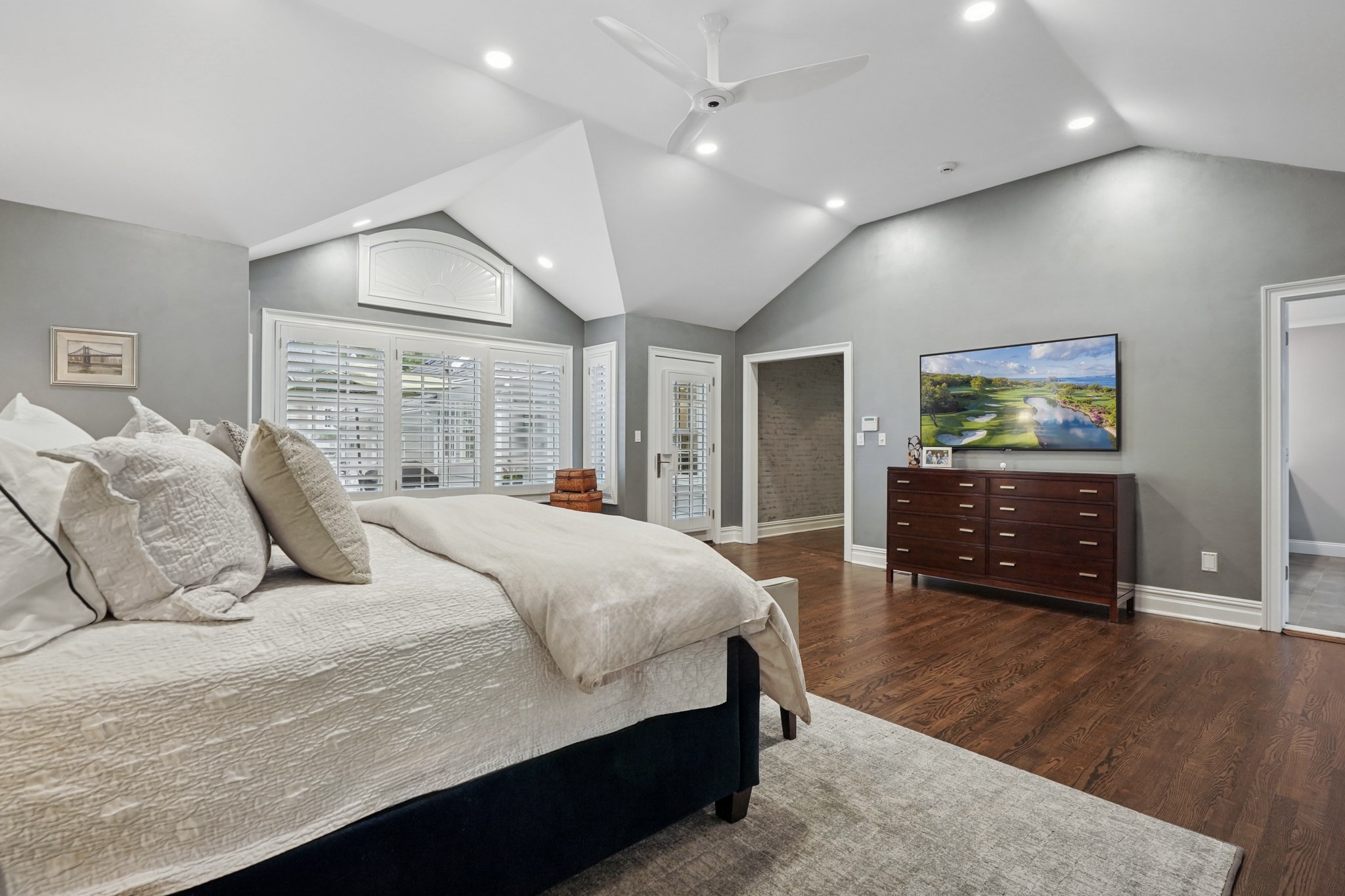 11 Oswego Lane, Short Hills - Primary Bedroom