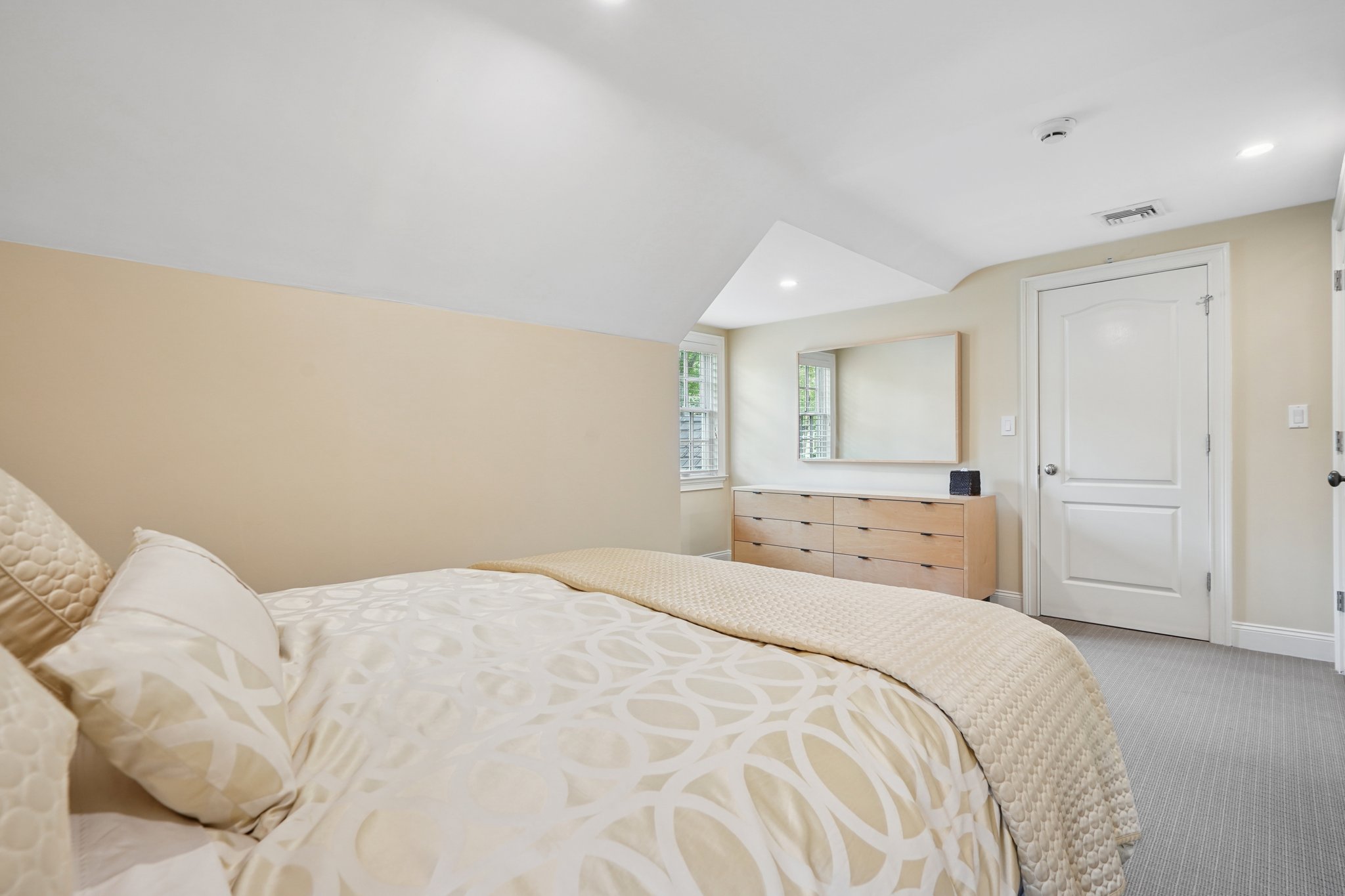 11 Oswego Lane, Short Hills - Bedroom