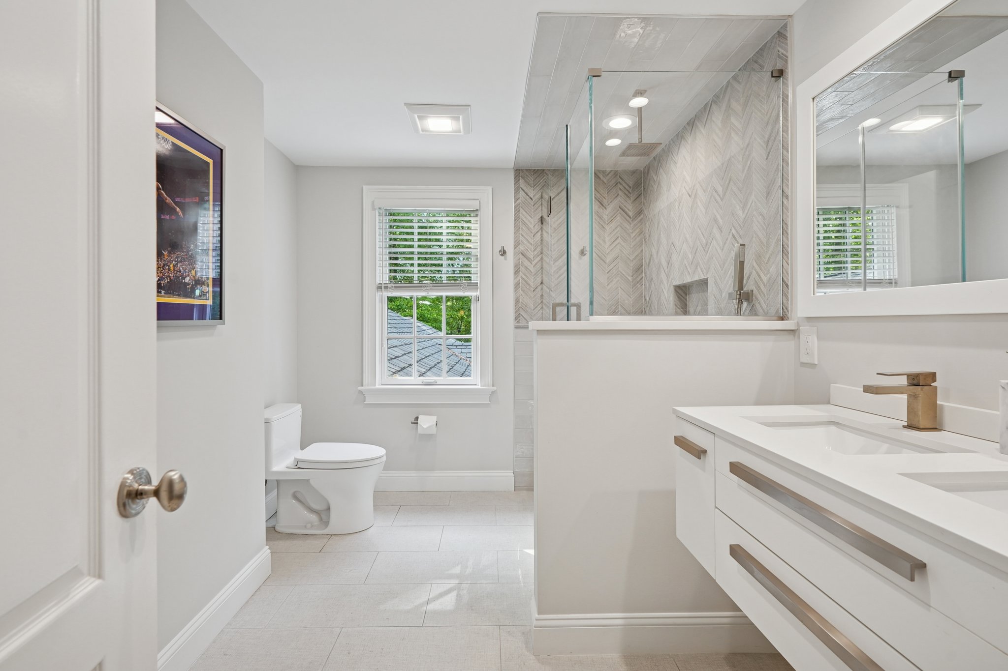 11 Oswego Lane, Short Hills - Bathroom