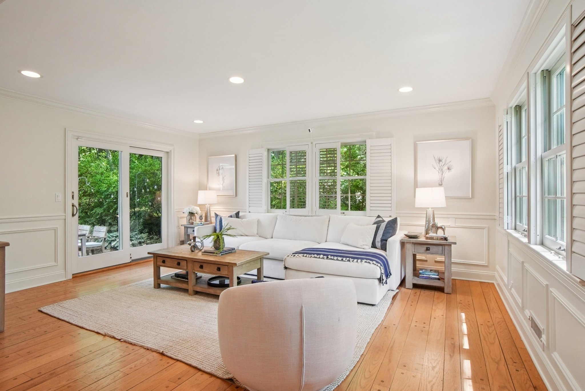 5 Barry Lane, Short Hills - Family Room