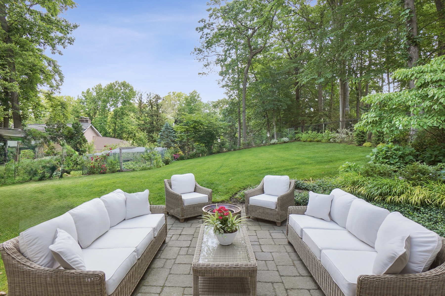 5 Barry Lane, Short Hills - Patio