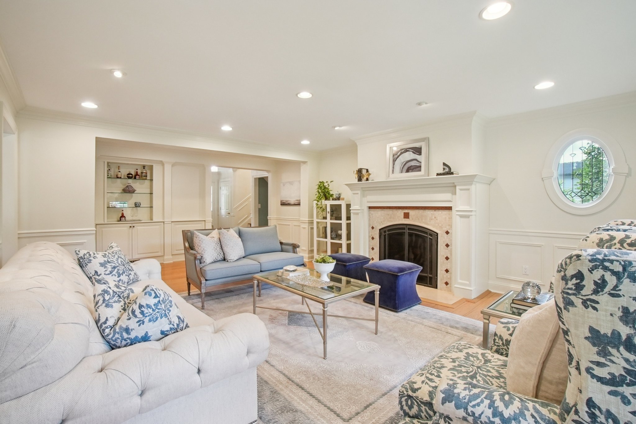 5 Barry Lane, Short Hills - Living Room