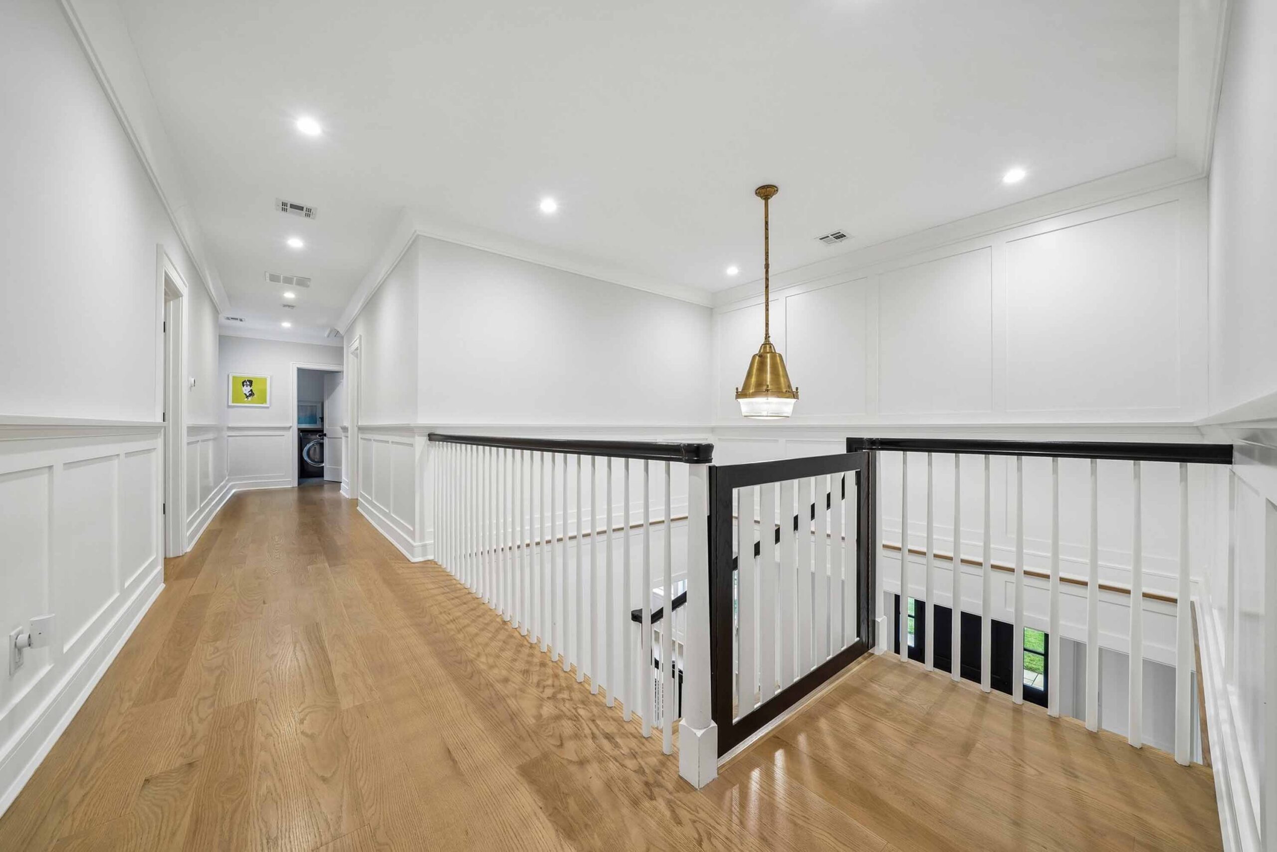 26 23 Woodfield Drive - Second floor hallway - The Elizabeth Winterbottom Team 2
