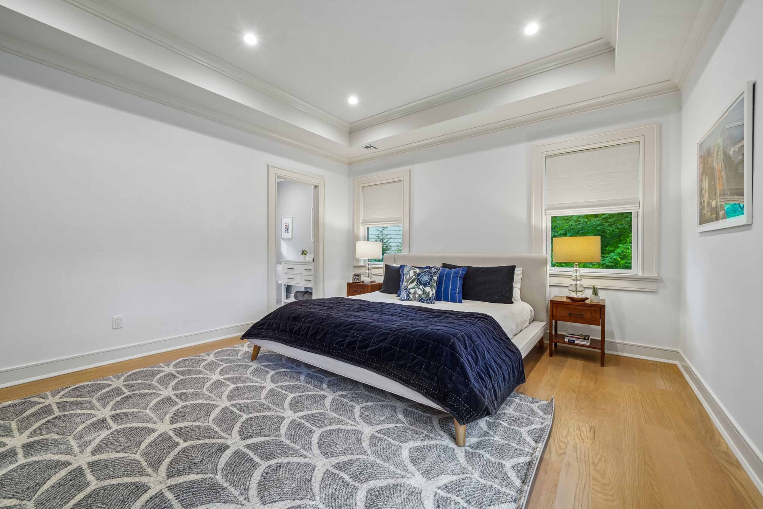 41 23 Woodfield Drive - Bedroom with ensuite bath - The Elizabeth Winterbottom Team