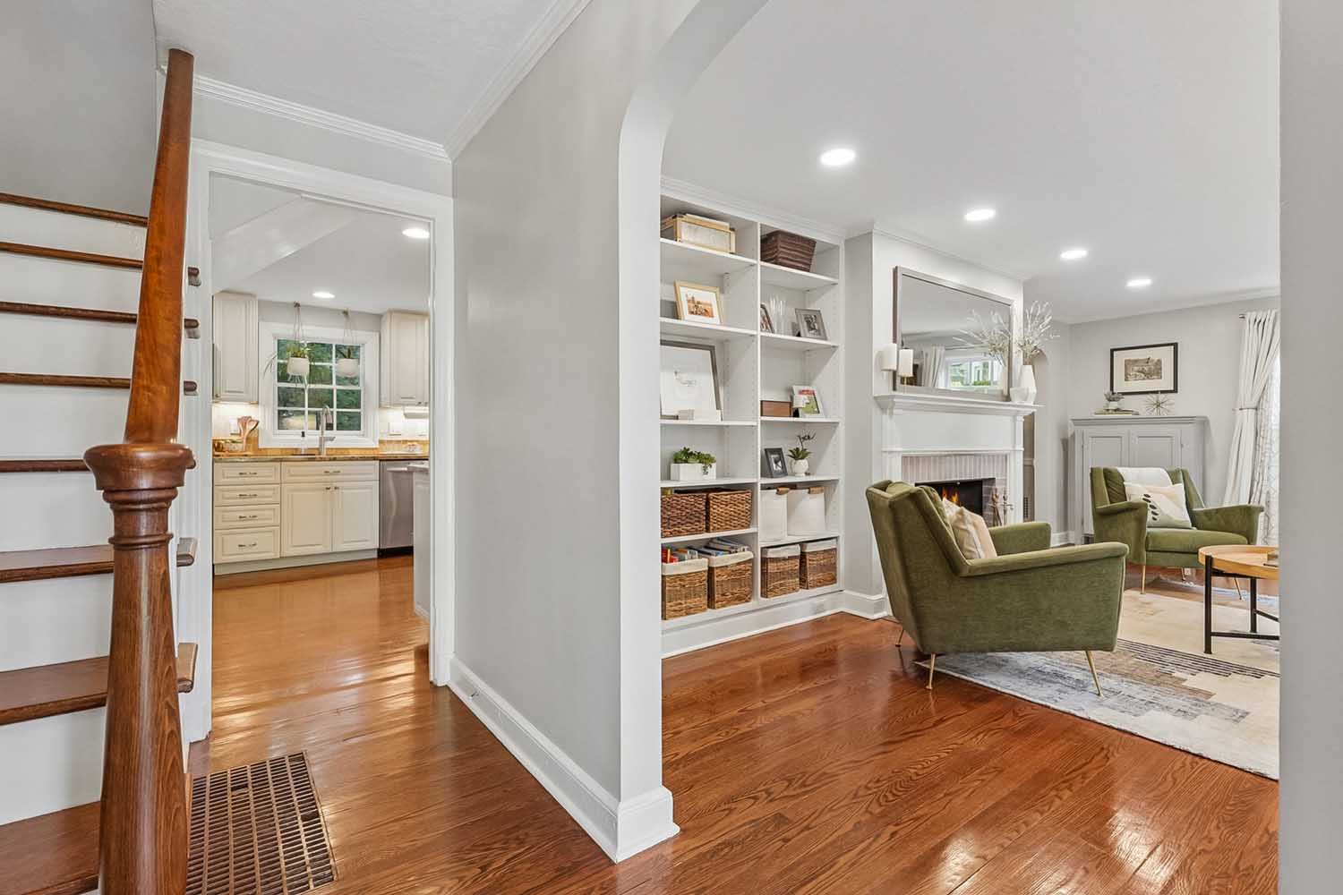 5 60 Wellington Ave - Entrance - The Elizabeth Winterbottom Team