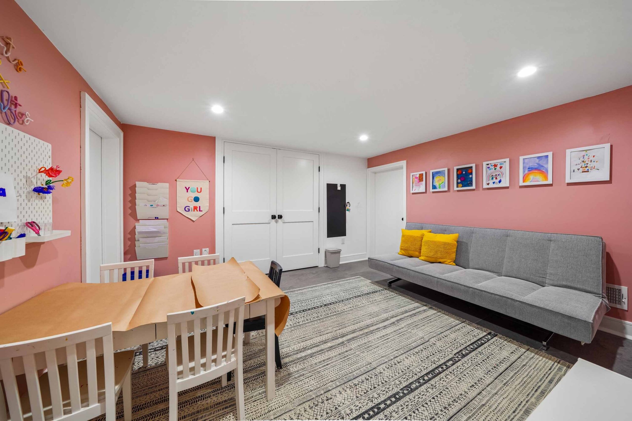 52 23 Woodfield Drive - Art Room - The Elizabeth Winterbottom Team