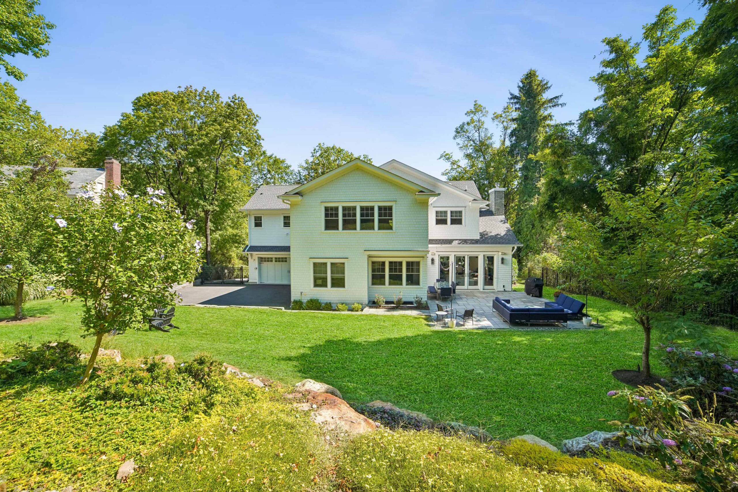 70 23 Woodfield Drive - Backyard - The Elizabeth Winterbottom Team